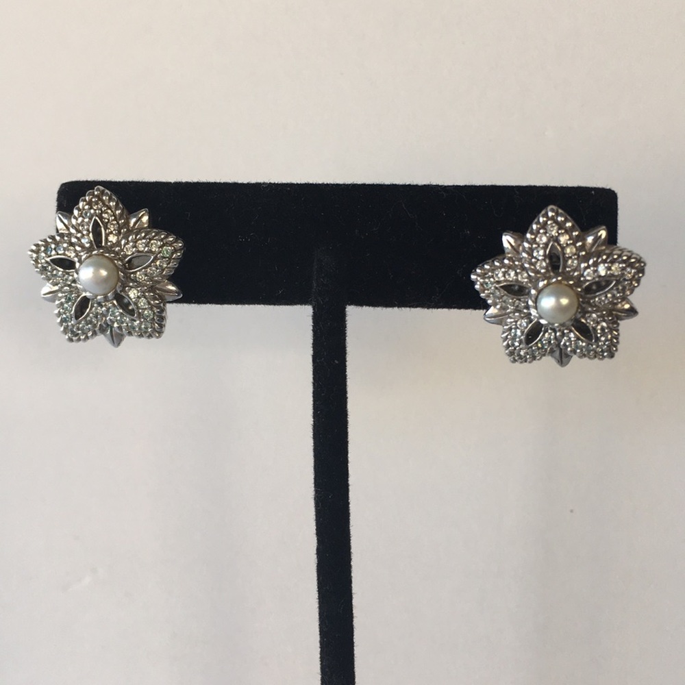Judith Ripka Floral Pearl Stud Pierced Earrings